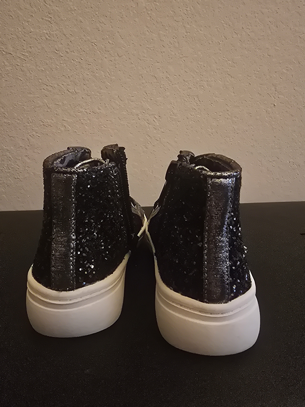 Harper Canyon Black Glitter High-Top Sneakers with Silver Star - Picture 2 of 8